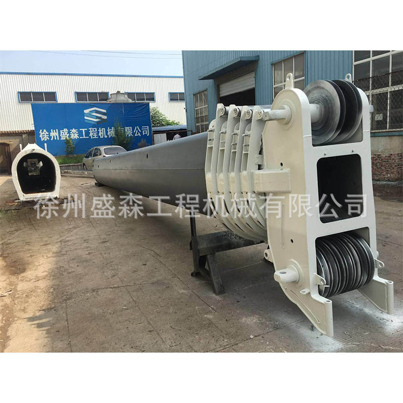 Nó được làm bằng hàng tấn cần cẩu lớn, cánh tay dạng U, cánh tay vòng cung lớn, 150 tấn cánh tay cần cẩu.