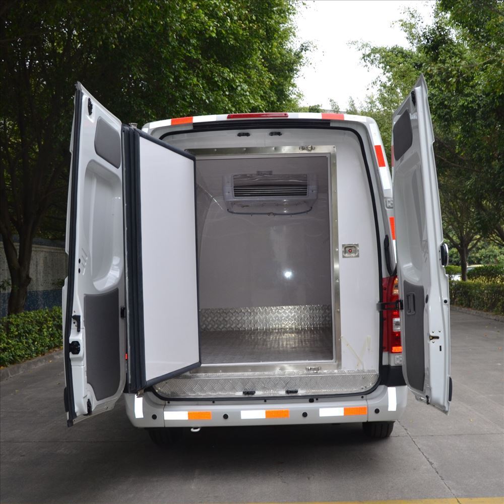 The cooling effect of the mini-cooled car cold-chained vans in Tuiano, Fukuda.