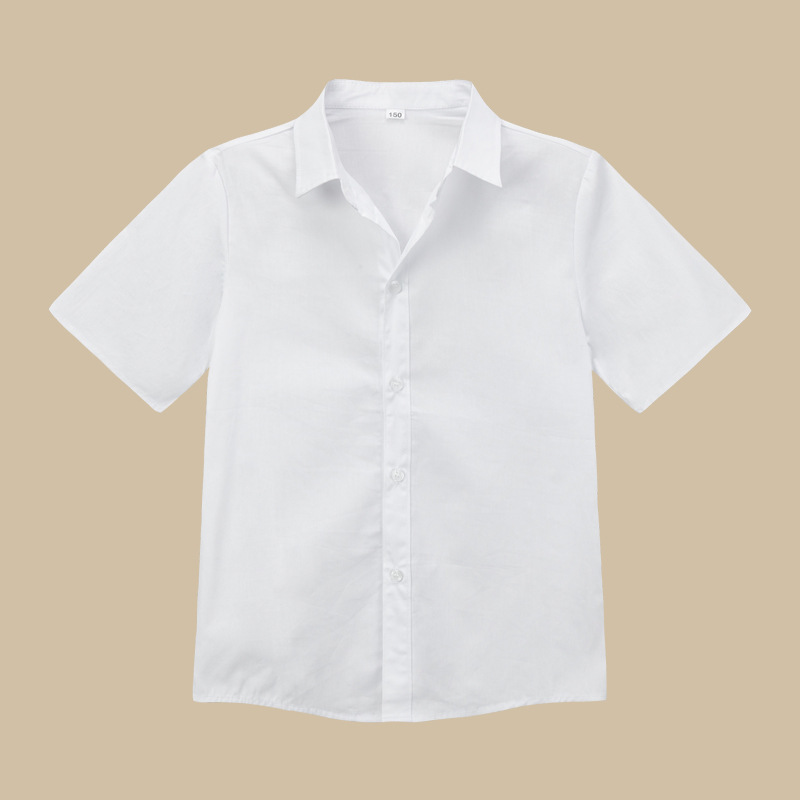 Children ' s shirts and summer short-sleeved boys and girls in white shirts performing in school uniforms for primary school children