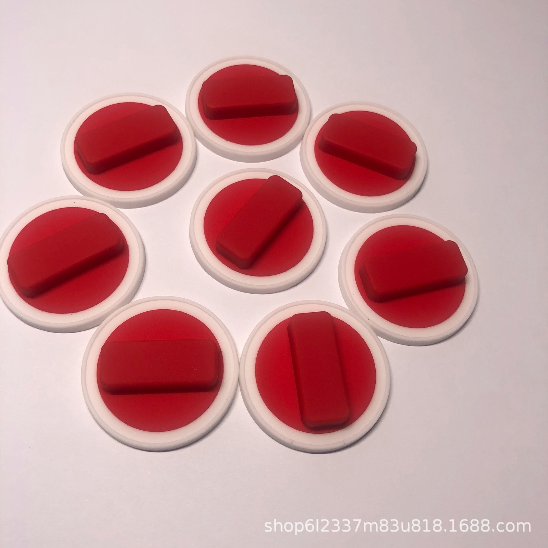 工廠pvc軟膠立體膠章 個性軟膠圓形標 衣服箱包輔料標