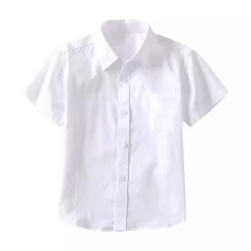 Children ' s shirts and summer short-sleeved boys and girls in white shirts performing in school uniforms for primary school children