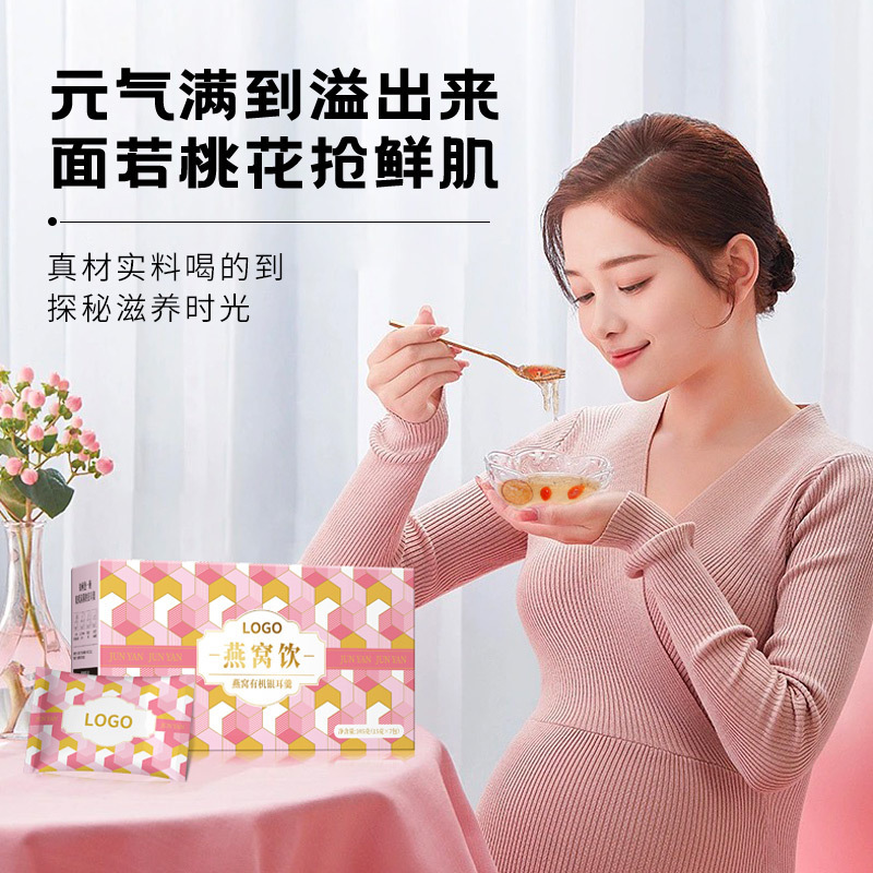 Những người phụ nữ mang thai đã sẵn sàng cho bữa ăn của họ