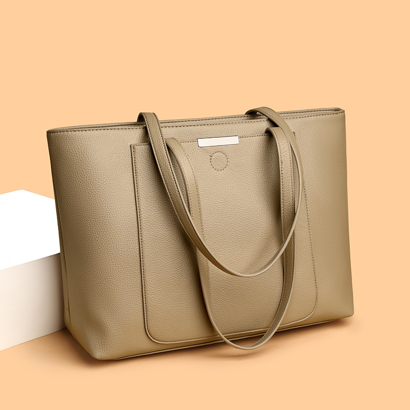 A new 2023 cross-border handbag, a single shoulder bag.
