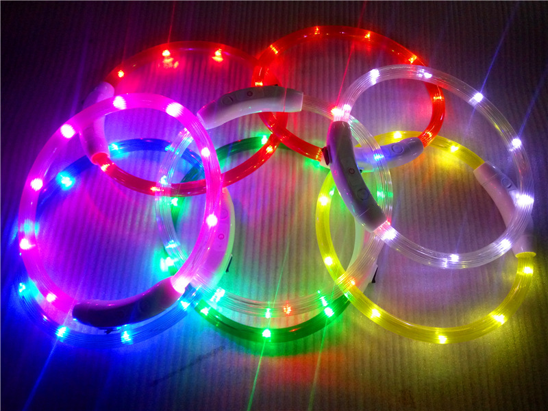 U.S.B. sạc một phiên bản của vòng cổ chó LED.