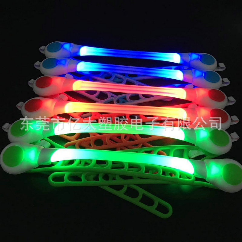 Đô la, giày LED thắp sáng, chạy đèn trên cổ tay, đèn xe đạp, logo nhà máy.