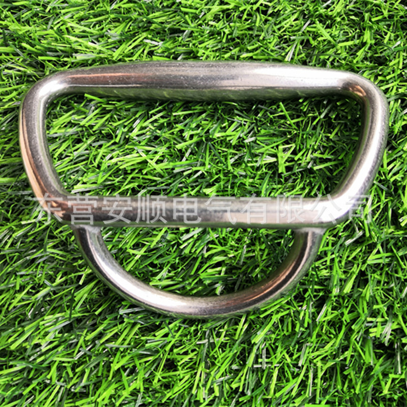 The stainless steel D-shaped ring, the rubber hull, the horse hoove ring, the rubber hull, the rubber hull.