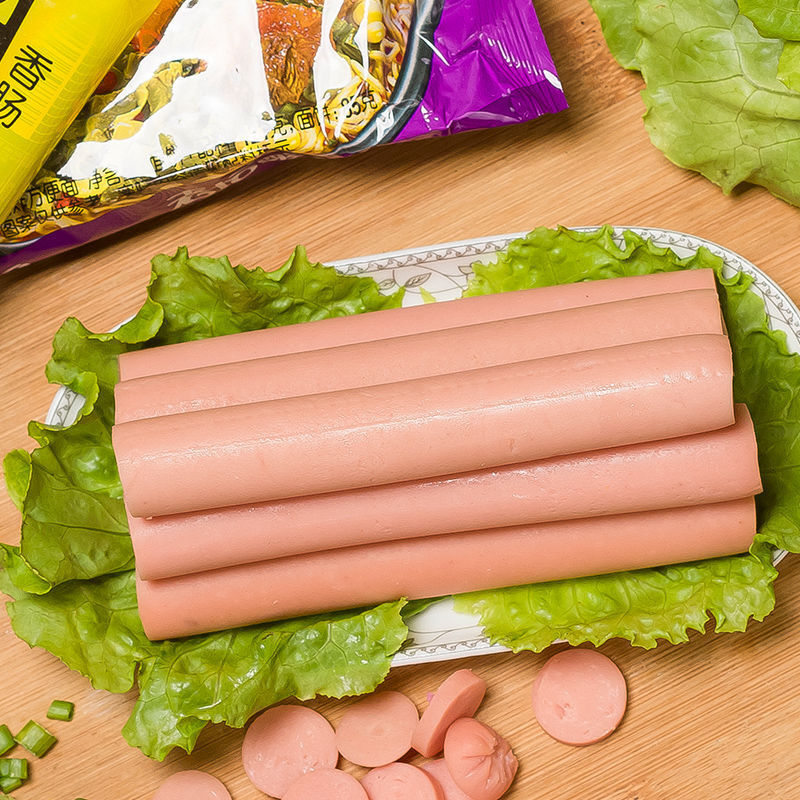 Bạn tình 40 gram, 5 * 10 gói snack, nhiều xúc xích.