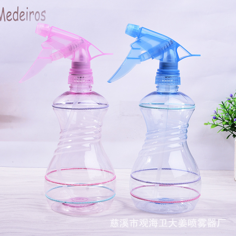 Nguồn cung cấp thực vật, nguồn cung cấp địa điểm, bắt tay bình phun màu xanh lá cây, máy phun nhỏ.