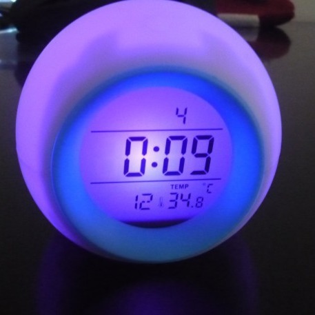 It's a spherical clock with a natural alarm clock.