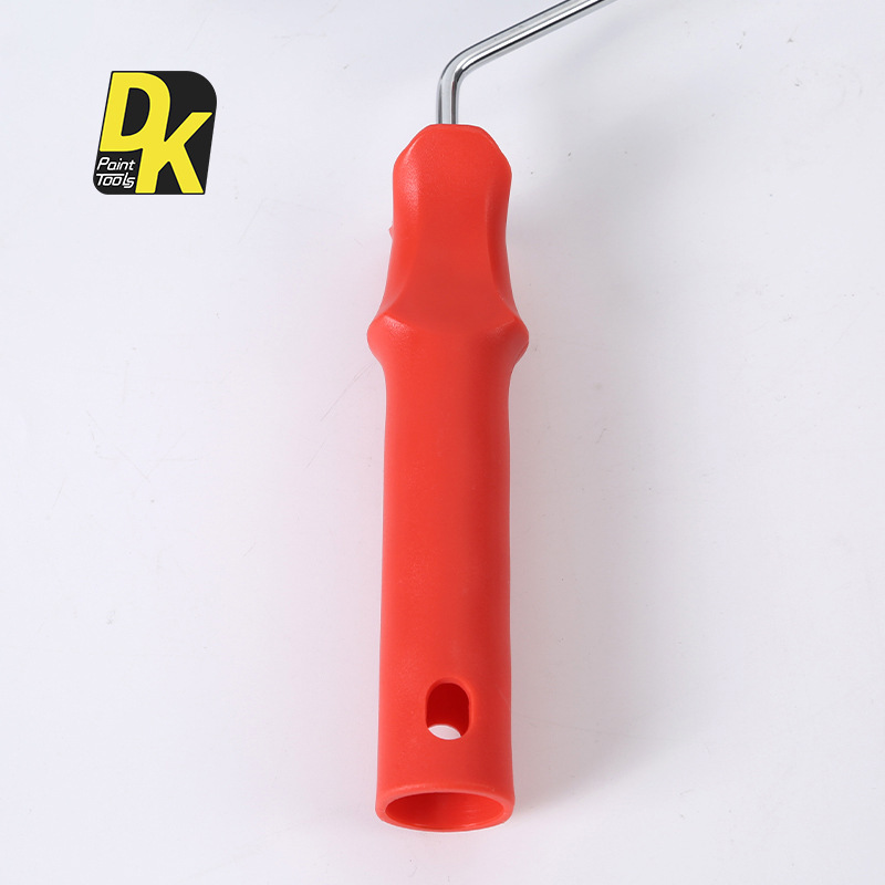 A 4-inch roller of bare plastic paint, a wall coating tool for retrofitting.