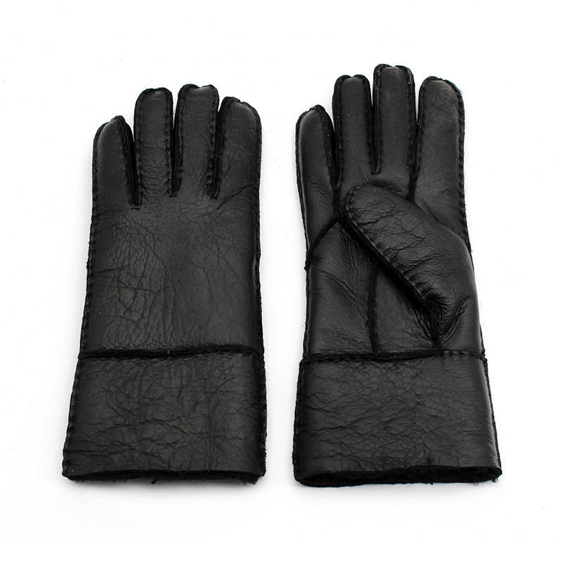 Amazon sells a leather-covered, bare-backed female glove for the outdoors of autumn and winter.