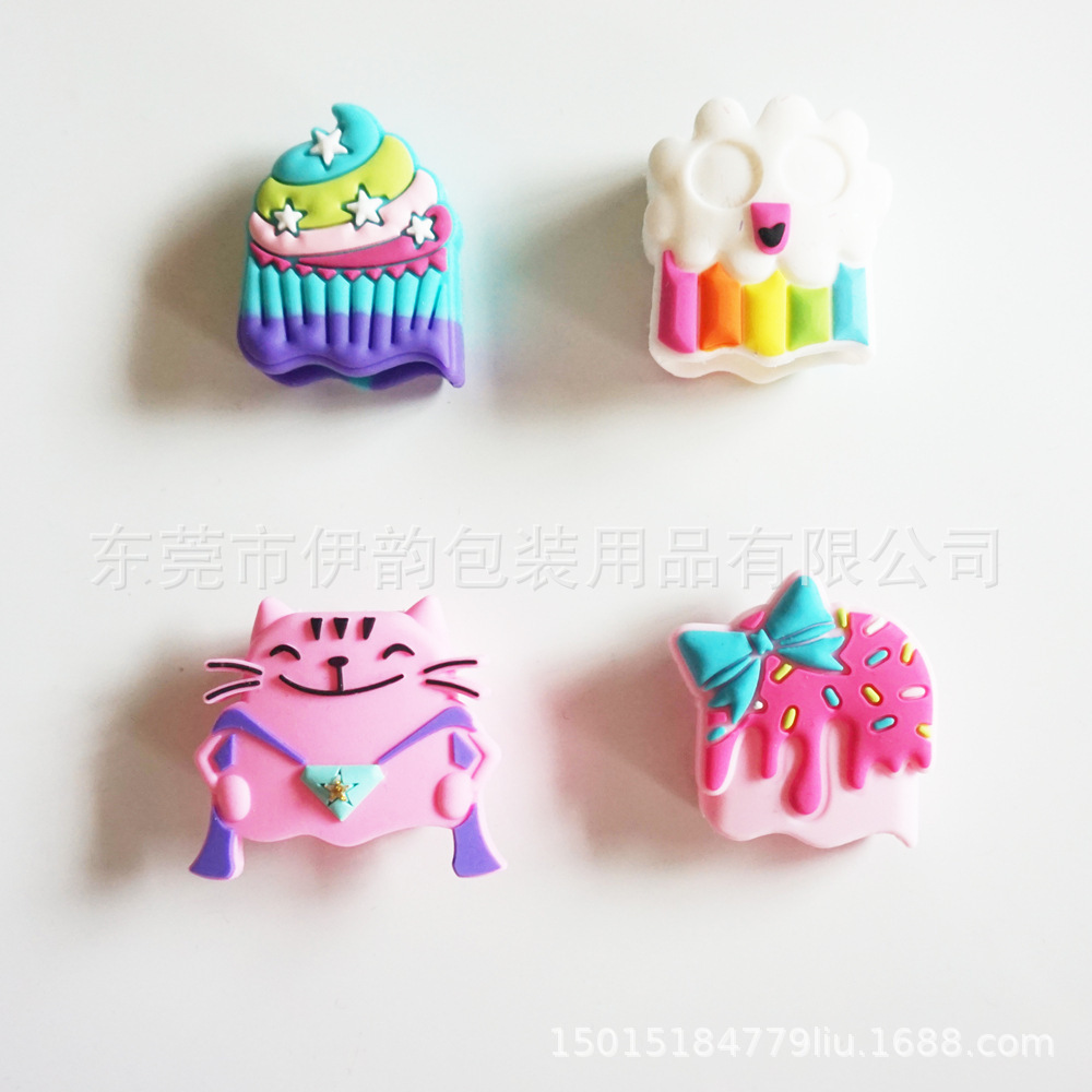 หน้ากากขัดผิวระดับอาหาร ลิปสติกสัตว์ที่ถูกเคลือบไว้หลายสี