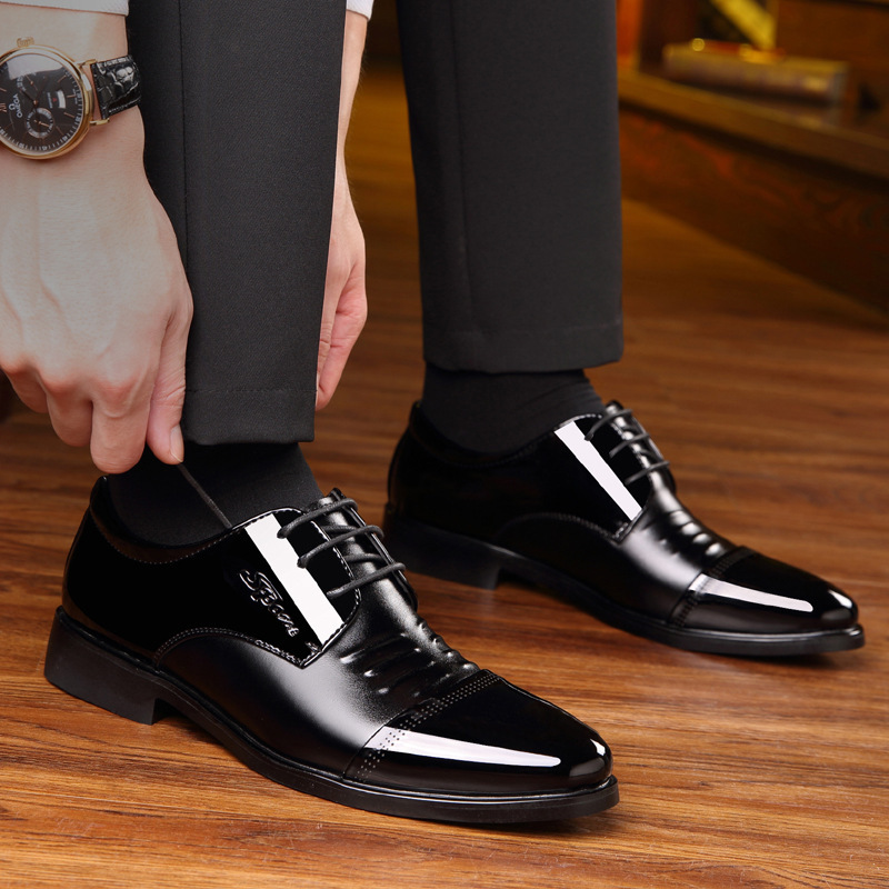2020 male shoes. New shoes. New shoes.