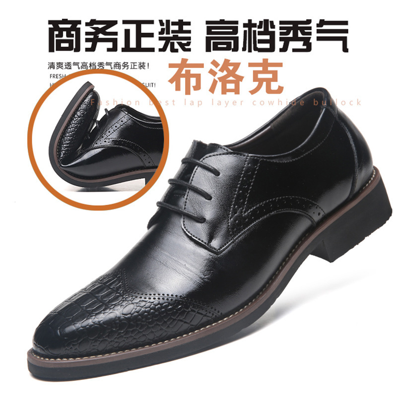 In the spring, a man's shoesman's leather business is in the air with an Oxford shoesman's shoes.
