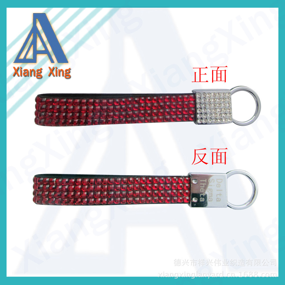 Nút chìa khóa bằng dây buộc bằng nhựa để đốt một điểm khoan bằng điện thoại di động tim.