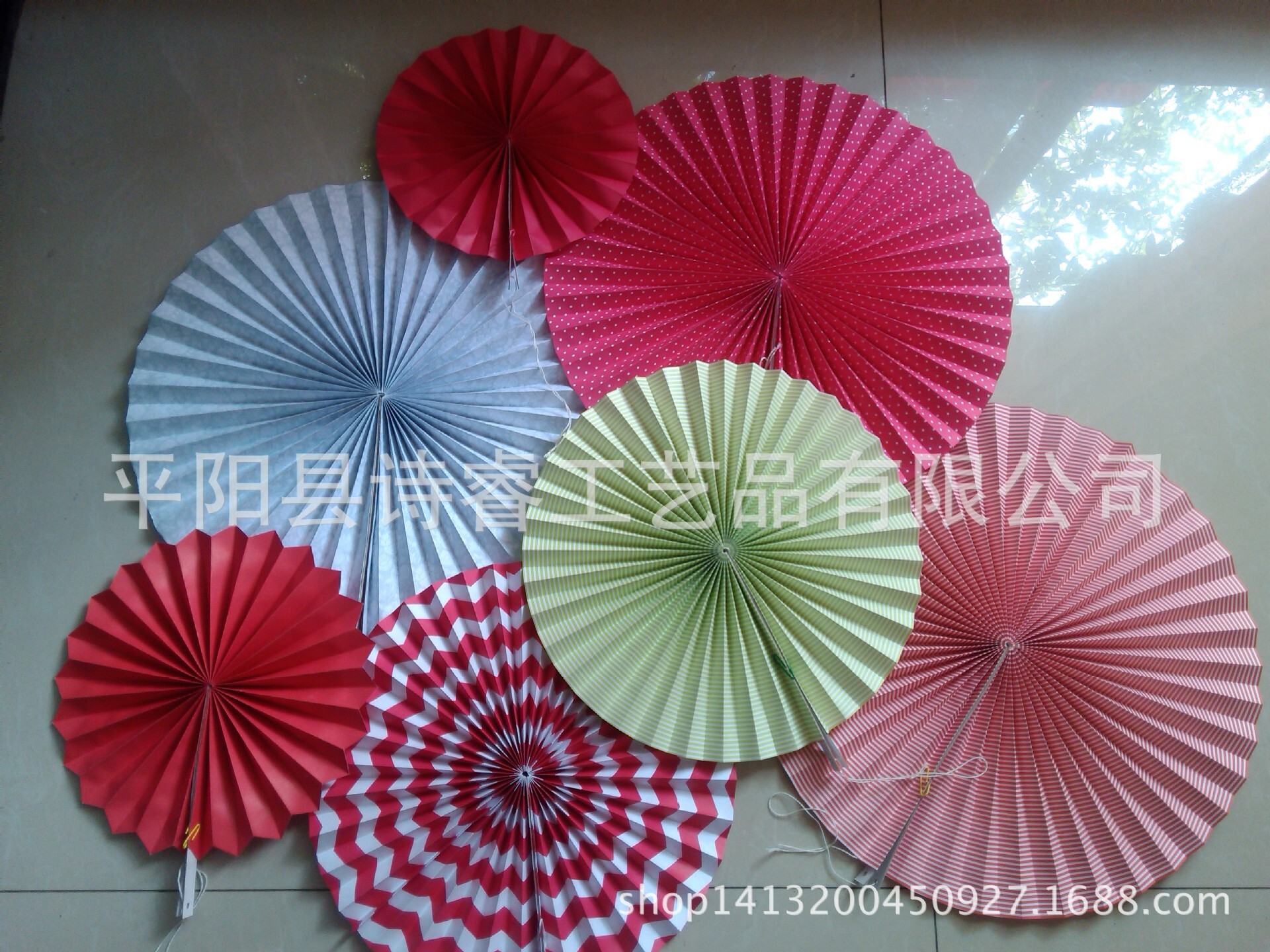 工艺纸折扇 翻扇翻花 挂件吊饰 圣诞万圣节 出口产品paper fan