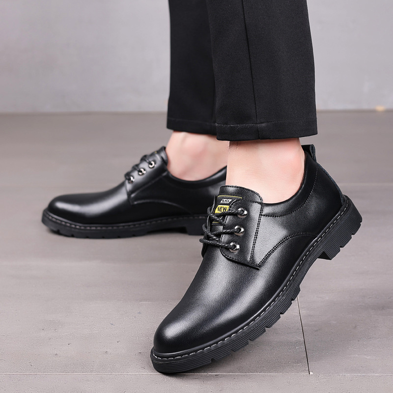A hairdresser's distribution of new shoes for a man with real shoes for a man with Korean shoes.