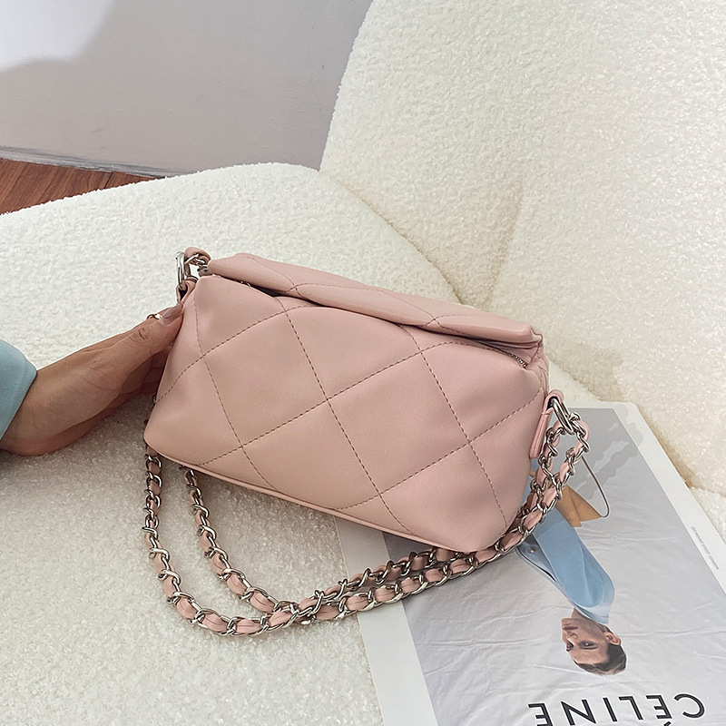 The new 2023 Fashion Fashion One-Eyers Packer-Break-Brigger Chain Bag-A-Girl.