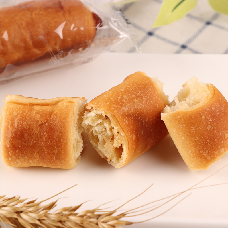 A box full of caramel sticks tore cake from the annual groceries and groceries office.