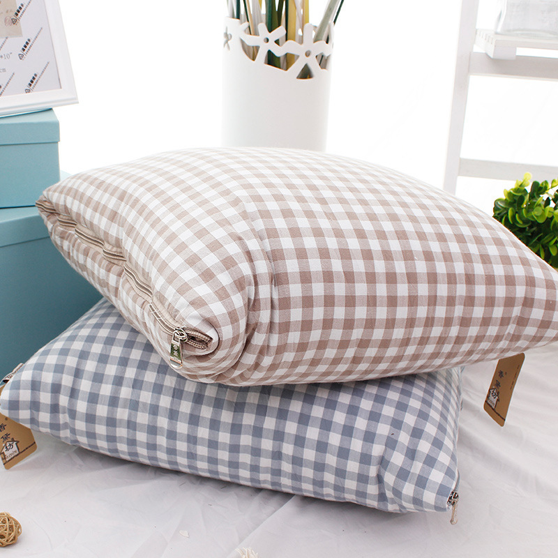 The Chandai cotton tampons are customised by the two-room office naps on the cushions.