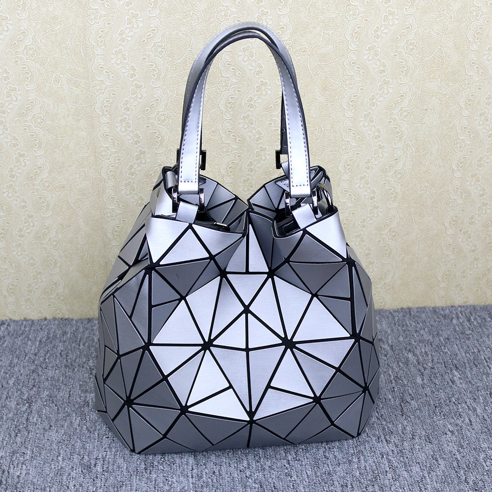Geometric PU dummies of rassling water buckets for students with one-shoulder slant bags