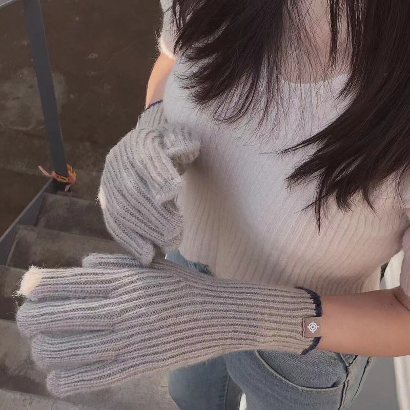 2022 Korean Ins, same knitting gloves.