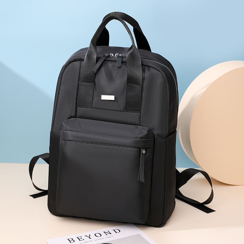 Ms. Oxford's two-shoulder-free, water-proof, and travel packs for students.