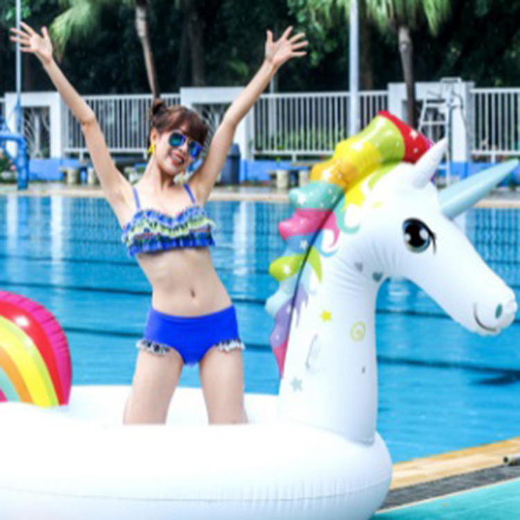 The factory supplies the pvc cartoon stars, the unicorn floats the chair, and it's necessary to play in the summer.