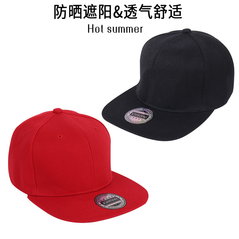 Đối diện với chiếc mũ hip-hop của Mỹ và kem chống nắng của lưỡi vịt rám nắng.