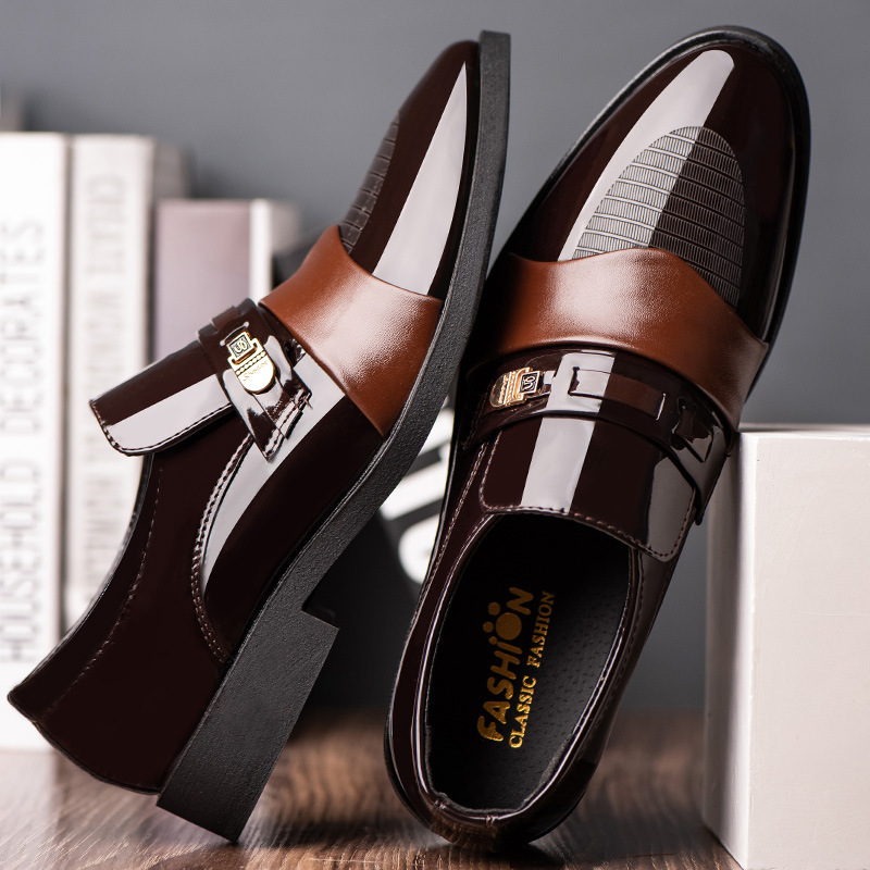 Men's business is dressed as gentlemen's ingenuity shoes, office leisure boys' shoes, English leather shoes.