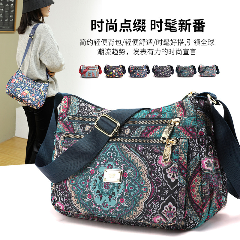 Fashion-stamped one-shoulder-packed twirl bag for the exterior.