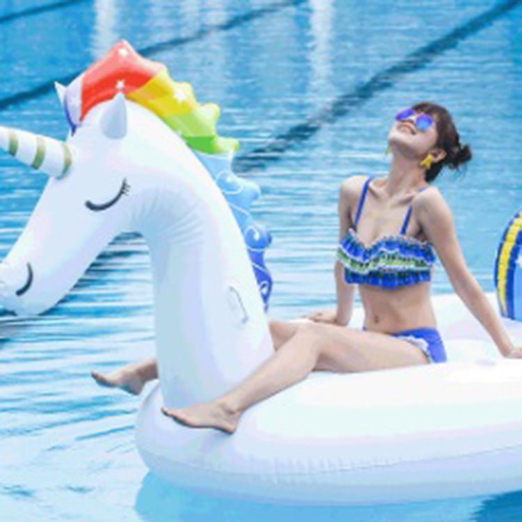 The factory supplies the pvc cartoon stars, the unicorn floats the chair, and it's necessary to play in the summer.