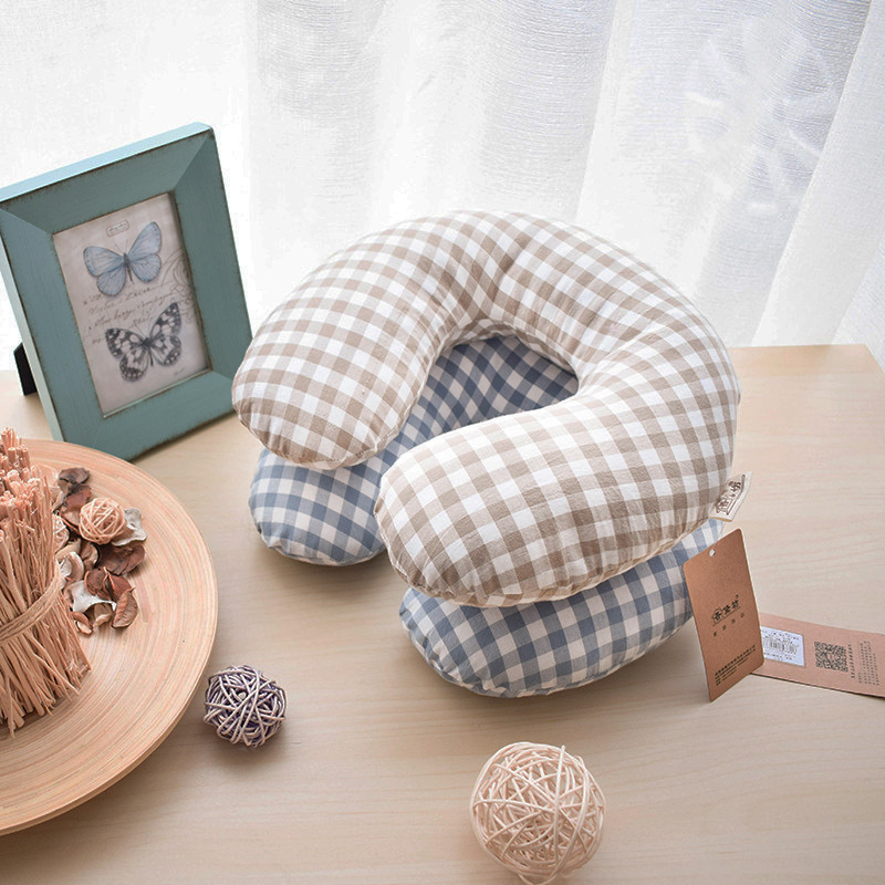The Shandea water-washing U-type wheat-shell pillow is pure cotton.