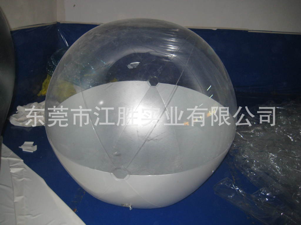 A 3-metre spot/advertisement advertising ball supplied by the manufacturer for Earth landing/inflated water sports