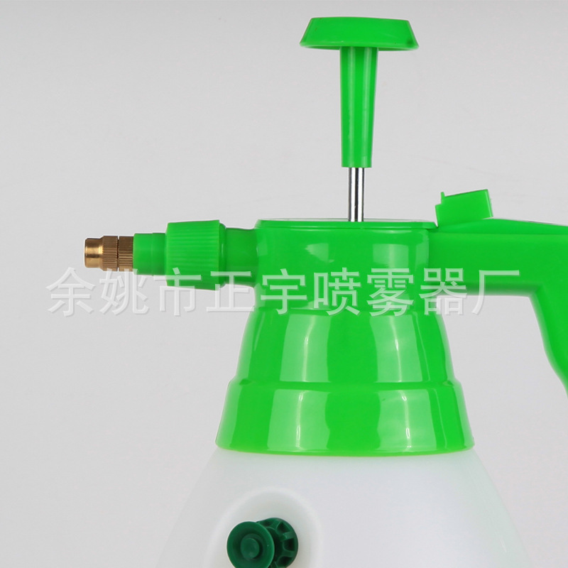 Bộ phun nước bằng tay nén 1.5L