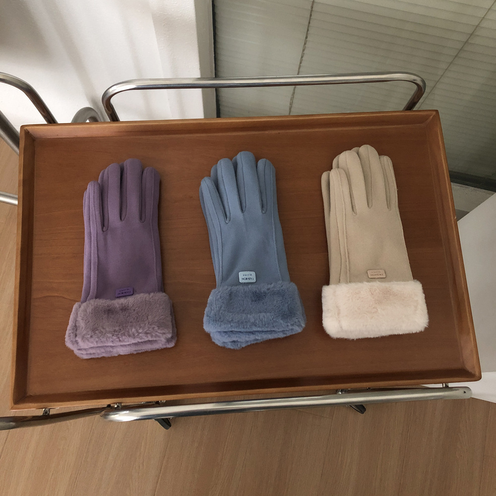 2023 new warm gloves for the winter, soft and velvet.