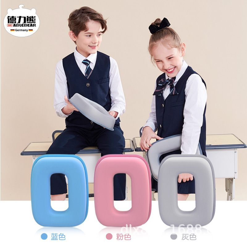 Phòng ngủ gấu với trẻ con trong giờ nghỉ trưa là một cái máy kích thích 6 giường.
