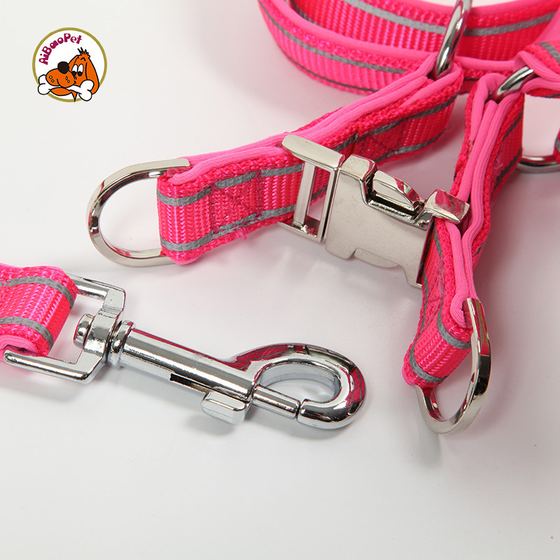 Bạn có thể điều chỉnh các nylon nhỏ trên các bản tin đa màu.