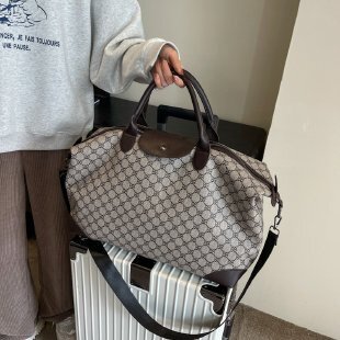 Short-distance bag for men with a large capacity to travel with handbags for handbags and handbags for girls