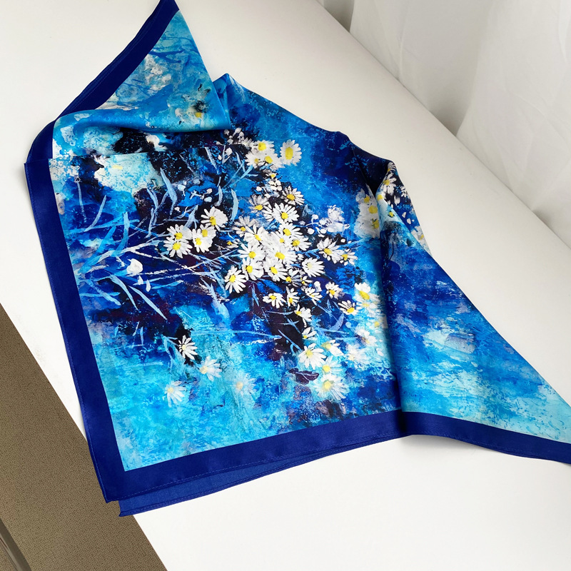 A nice silk scarf and a nice Chinese gift for a silk scarf.