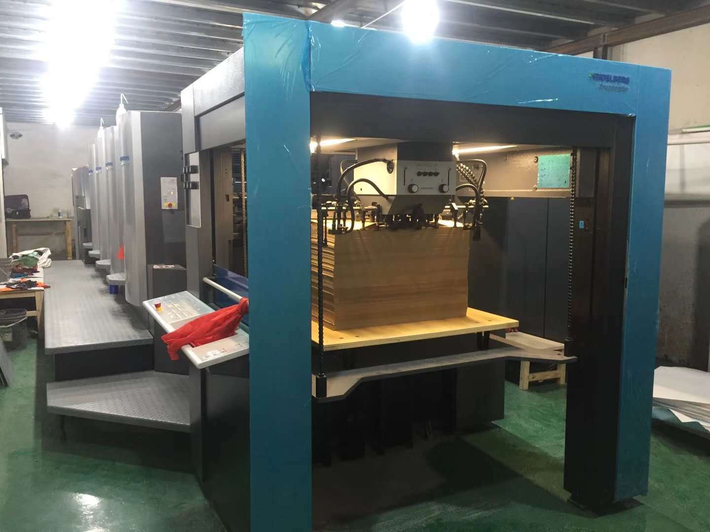 미츠비시 PS의 공급 perforator, Heidelberg perforator, Roland Gorbo CTP perforator TY-200