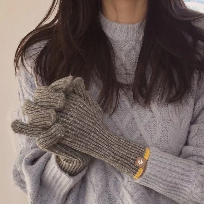 2022 Korean Ins, same knitting gloves.