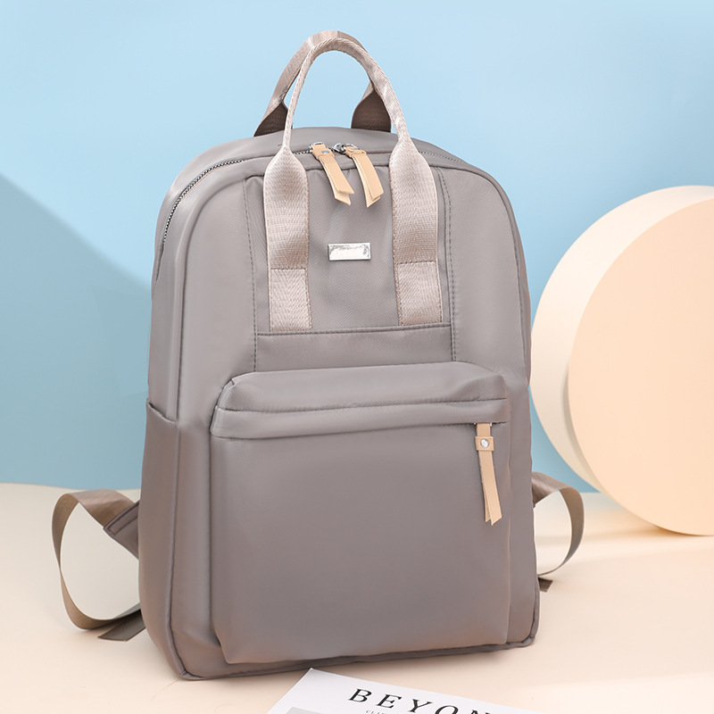 Ms. Oxford's two-shoulder-free, water-proof, and travel packs for students.