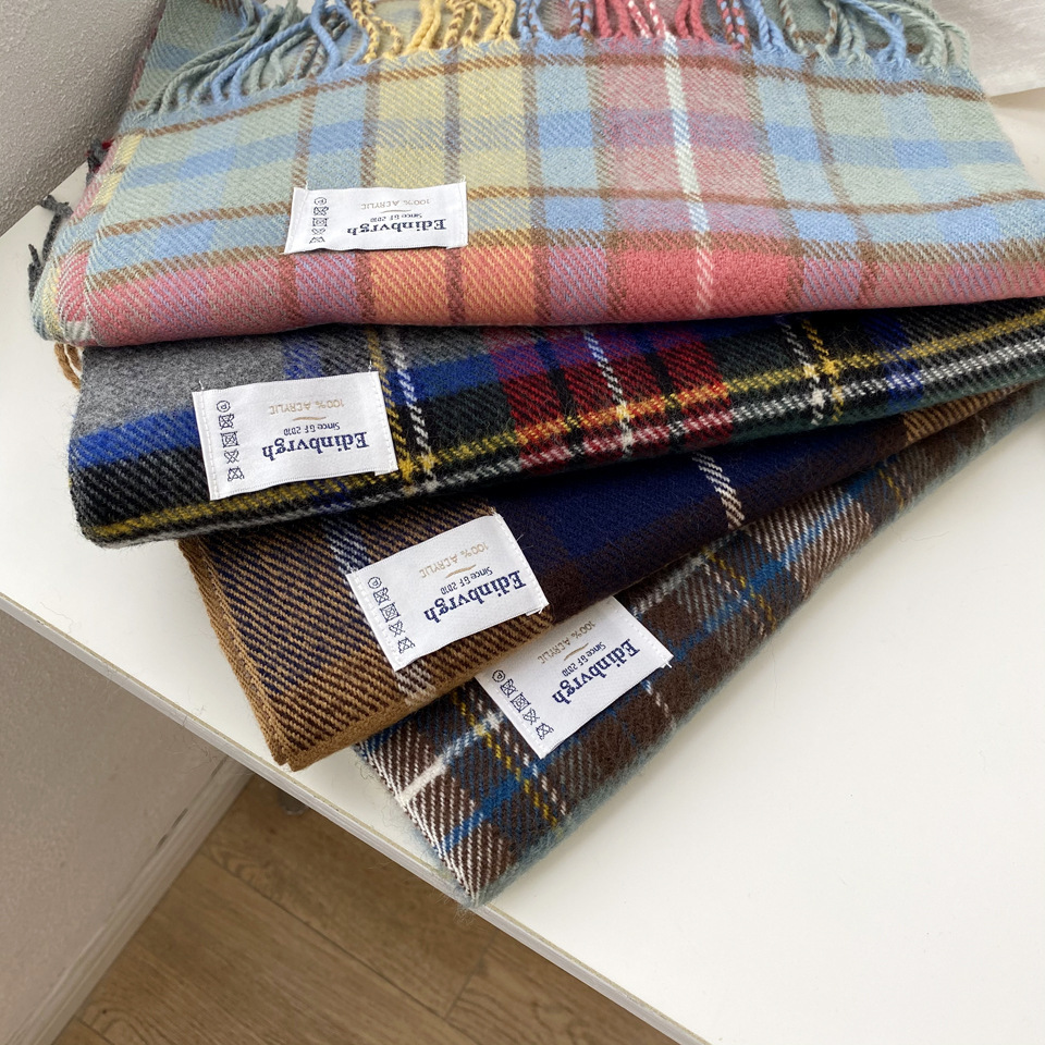 2022 Han Van Autumn Tweedy Skin Sweat Shawl.