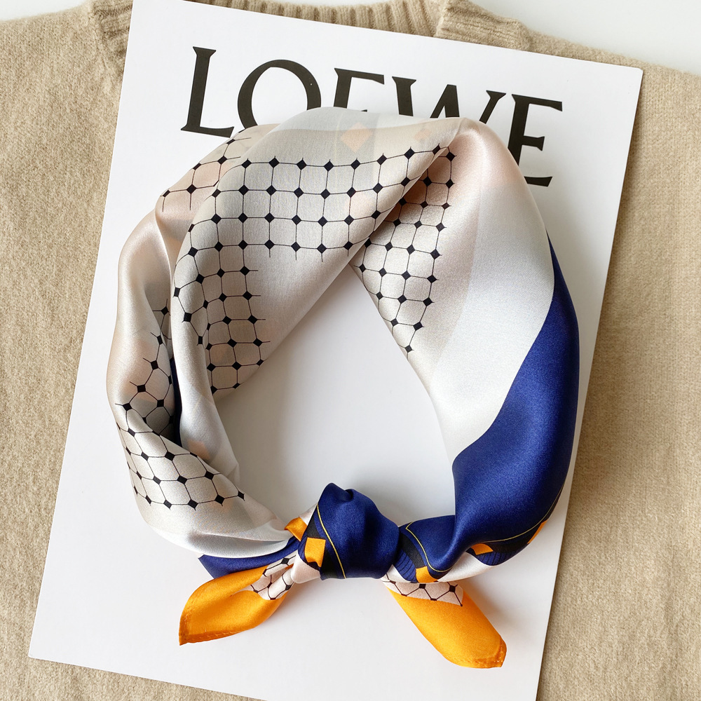 New Korean silk towels, spring and summer.