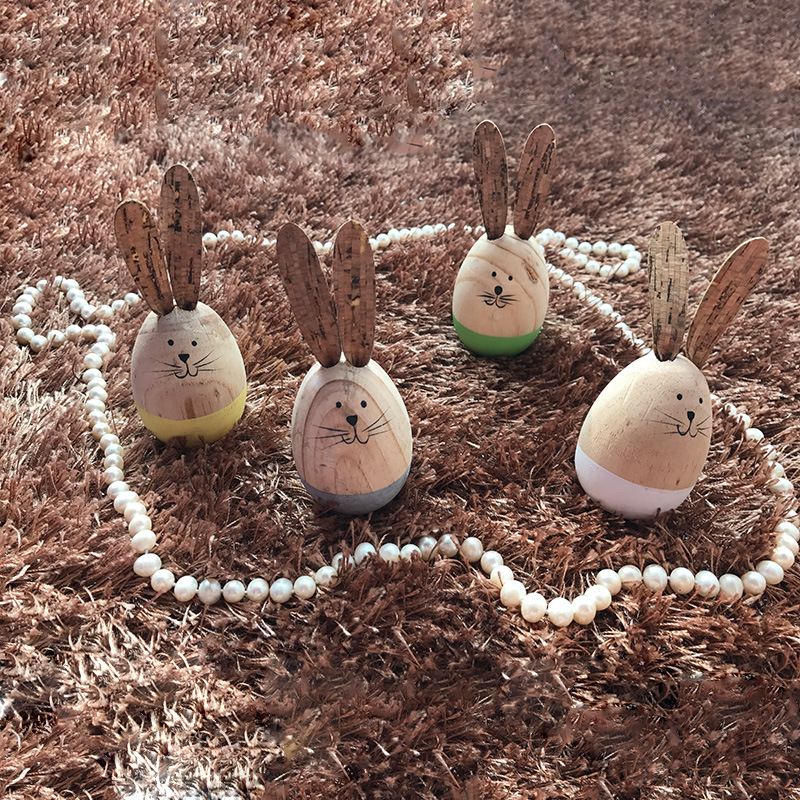 Creative cartoon wood Easter.