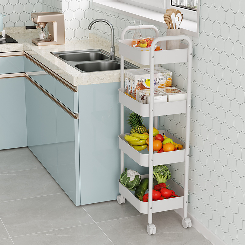 Một người đẩy nhỏ thiết lập một phòng khách di chuyển với snacks và một phòng ngủ đa tầng để chuẩn bị trái cây và kệ rau.