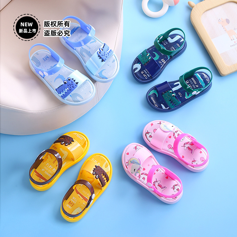 Tùy chỉnh giày cho mùa xuân mới và mùa hè của trẻ em để mang giày hoạt hình trẻ con.