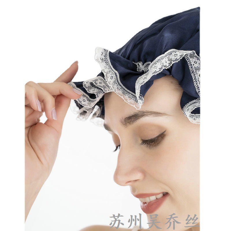 The lady with the lace-side hat, the hair-skin hat, the hair-scar, the headscarf shower.