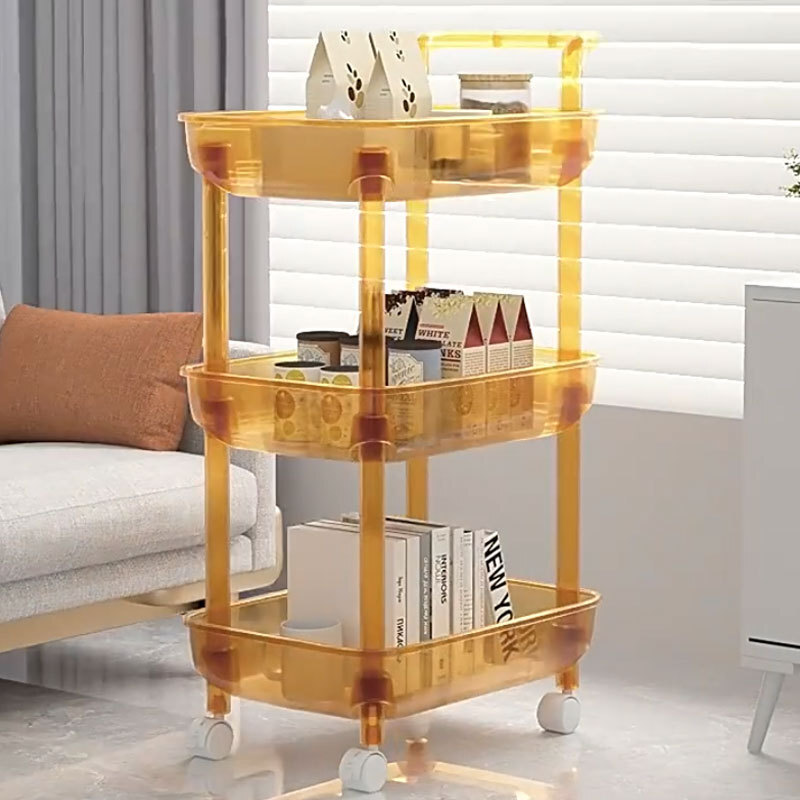 Một xe nhỏ bán đồ ăn vặt được sắp xếp trong một phòng khách di chuyển để thu thập một ngăn kéo nhà vệ sinh tại nhà